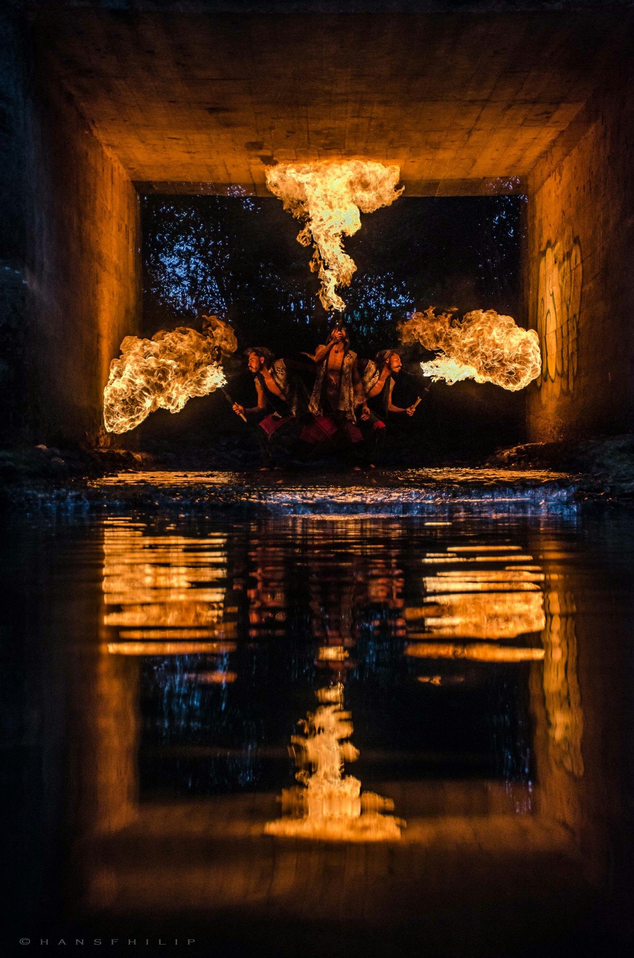 Fire breathing en Colombia — Circo del Fuego